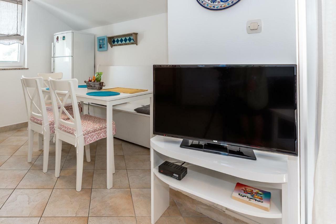 Apartman Karla Mara Ana Ivan & Jo 斯里马 外观 照片