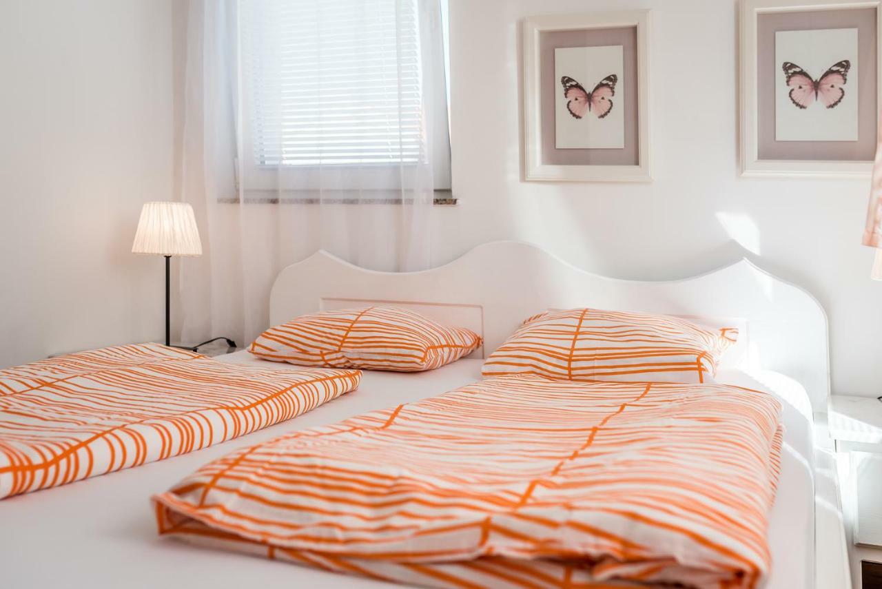 Apartman Karla Mara Ana Ivan & Jo 斯里马 外观 照片