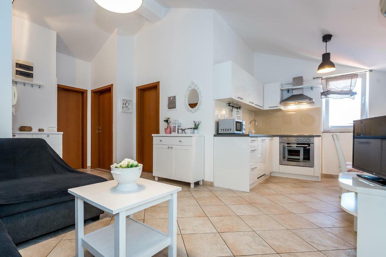 Apartman Karla Mara Ana Ivan & Jo 斯里马 外观 照片