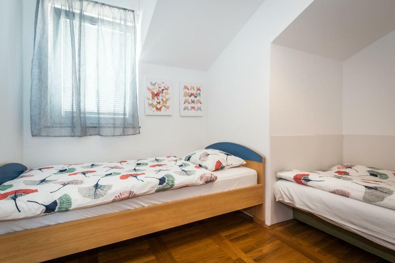 Apartman Karla Mara Ana Ivan & Jo 斯里马 外观 照片