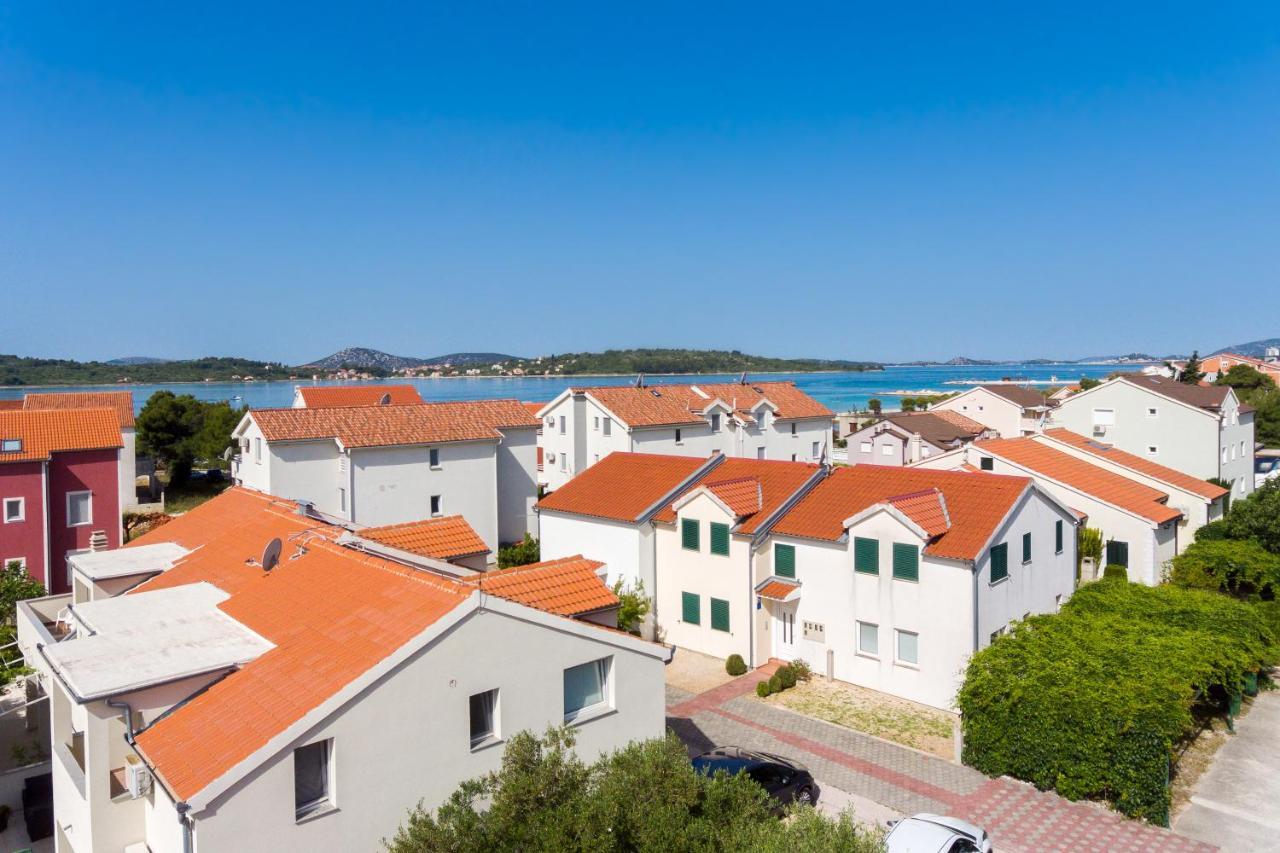 Apartman Karla Mara Ana Ivan & Jo 斯里马 外观 照片